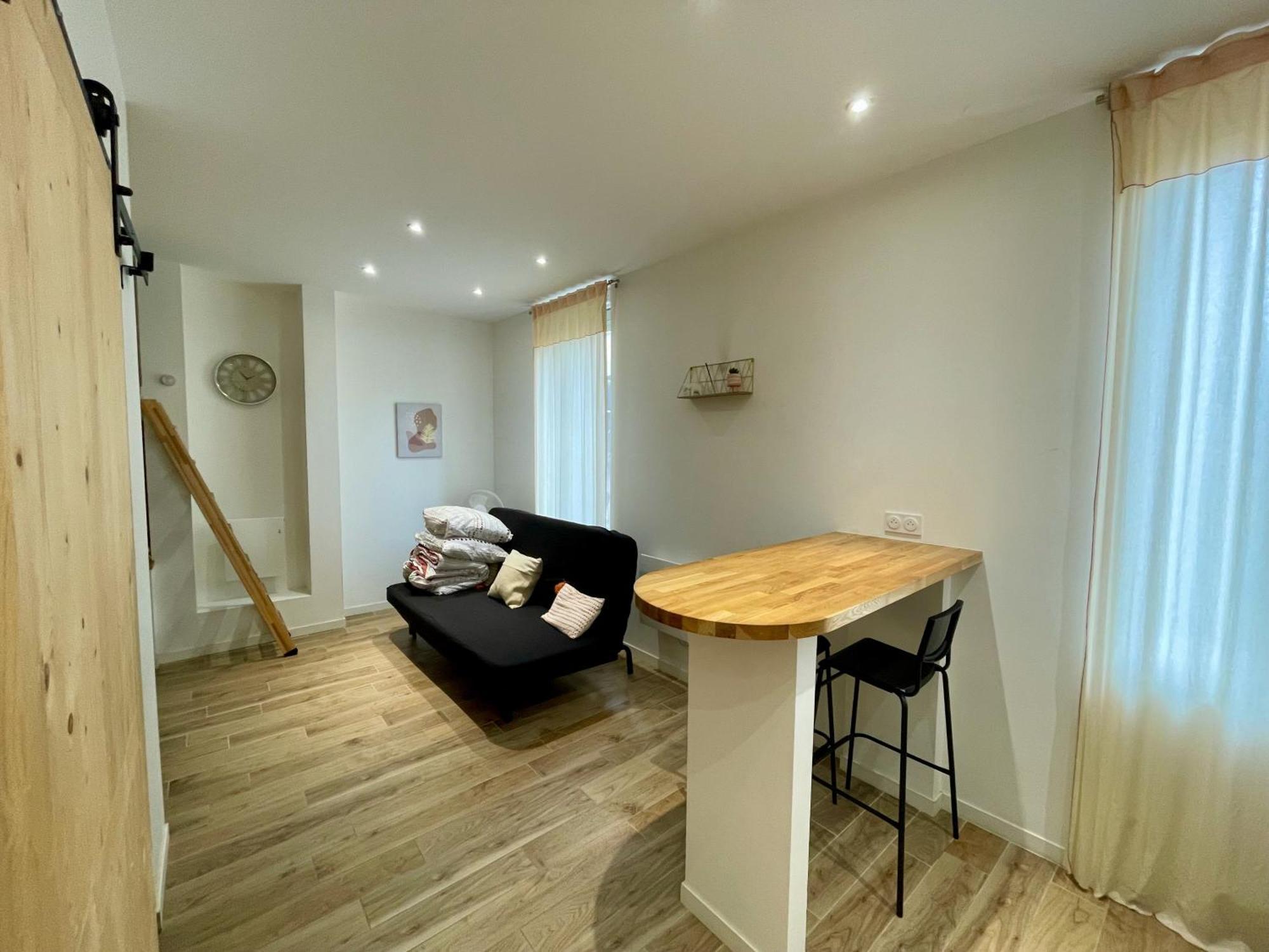Studio Cosy, 2 Pas Gare De Tours Exterior photo