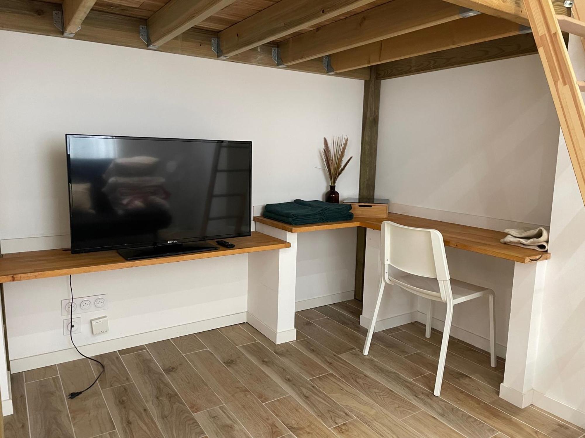 Studio Cosy, 2 Pas Gare De Tours Exterior photo